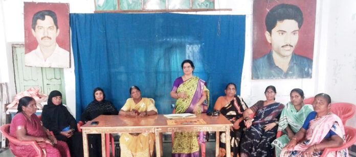 మహిళా దినోత్సవాన్ని విజయవంతం చేయండి