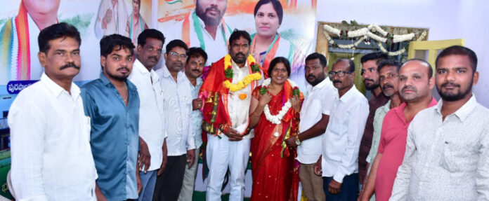 మున్సిపల్ చైర్మన్ కు ఘన సన్మానం