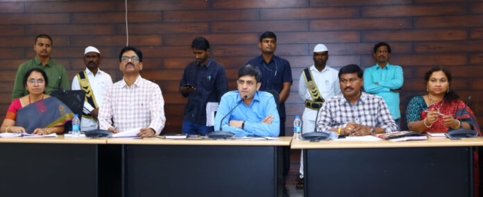 Public complaints should be resolved immediately.