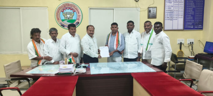 బస్వాపూర్ స్టేజీవద్ద ఎక్స్ ప్రెస్ బస్సులు ఆపాలి