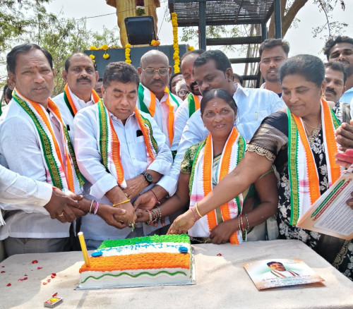 శ్రీపాదరావు చిరస్మరణీయుడు