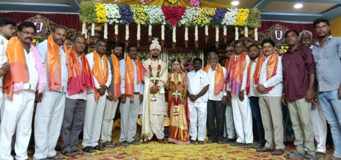 ఘనంగా మాజీ ఎంపీపీ కూతురు వివాహ వేడుక