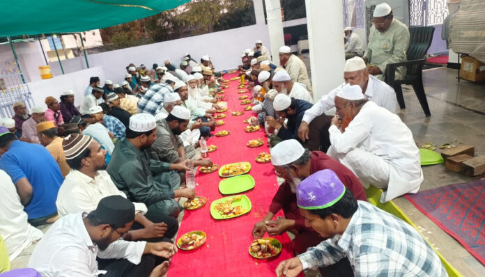 Iftar dinner for Chandur Muslims