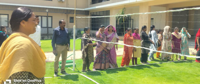 Ongoing women's sports competitions..