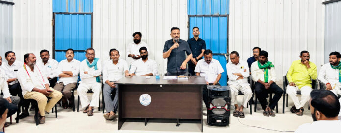 కాంగ్రెస్ ముఖ్య నాయకుల సమావేశంలో పాల్గొన్న ఎమ్మెల్యే తోట