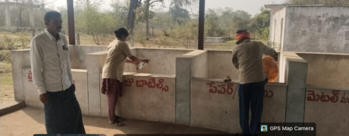 మల్లారంలో ముమ్మరంగా పారిశుద్ధ్య పనులు