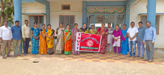 సమాన పనికి సమాన వేతనం ఇవ్వాలి