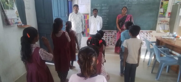 మాదాపూర్ లో విద్యార్థులకు వైద్య పరీక్షలు