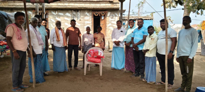 బాధిత కుటుంబానికి చేయూత