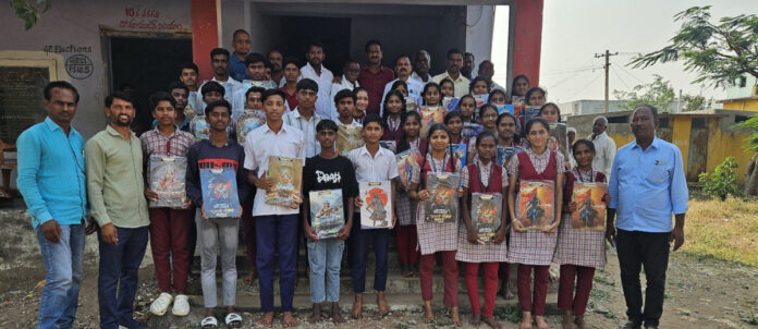 పట్టుదలతో విద్యార్థి అనుకున్న లక్ష్యాన్ని సాధించాలి