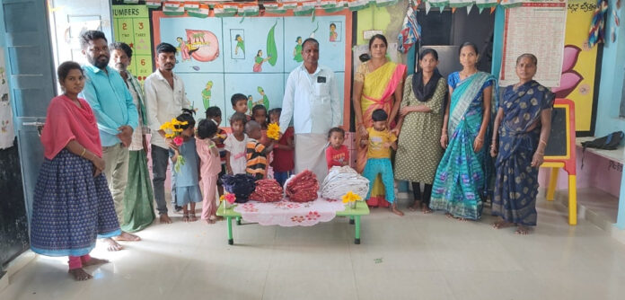 Uniforms distributed to Anganwadi children