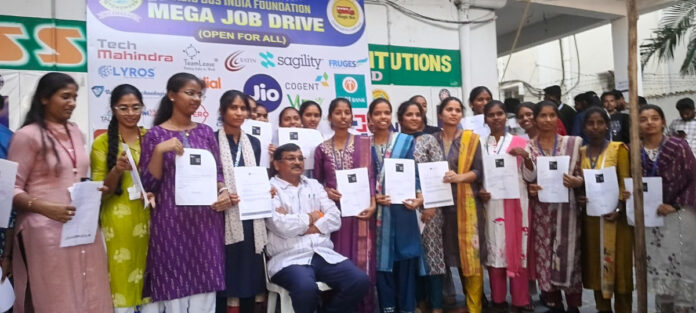 152 candidates recruited in job fair