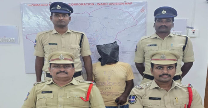 Body in a gunny bag.. Police arrest the accused