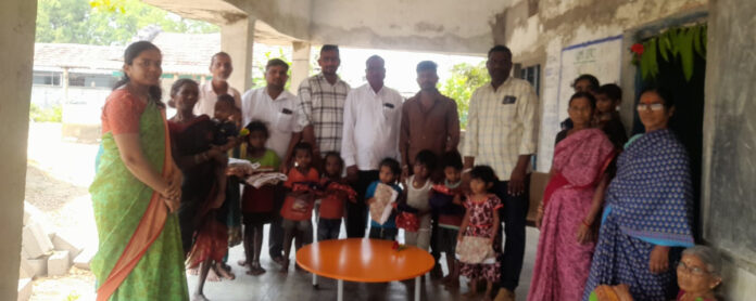 Uniforms distributed to Anganwadi children