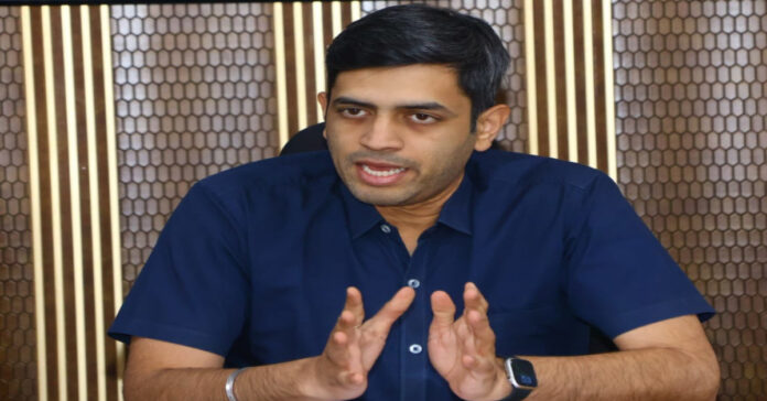 హాస్టల్ విద్యార్థులకు ఫాస్సేల్ రికగ్నషన్ అమలు: కలెక్టర్