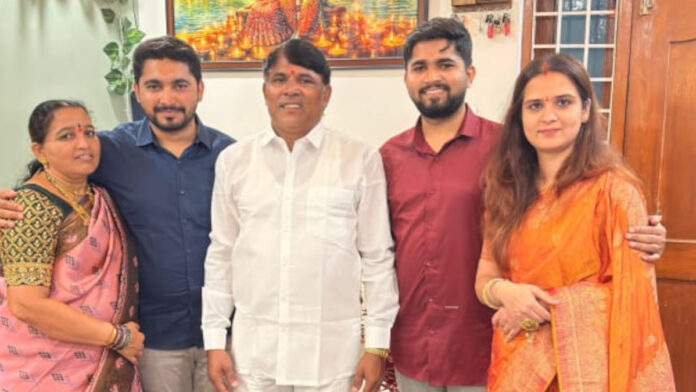 ఒకే కుటుంబంలో ముగ్గురు చార్టర్ అకౌంటెంట్లు