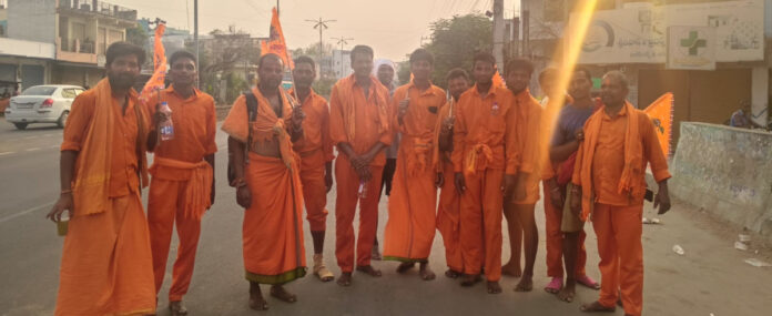 ఆలూరు నుంచి కొండగట్టుకు పాదయాత్ర