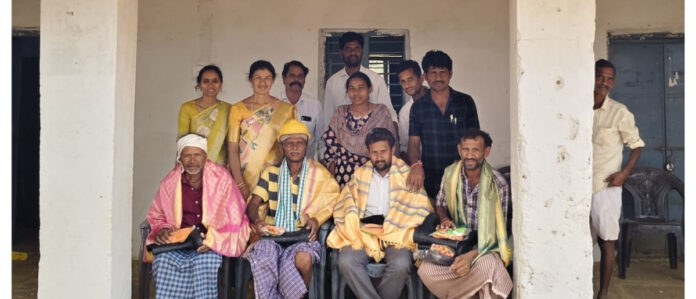 Kids are given to Gram Panchayat staff.