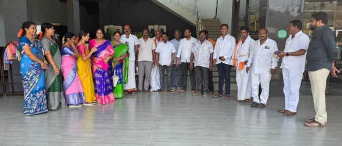 అన్నవరం సత్యనారాయణ స్వామిని దర్శించుకున్న మున్సిపల్ దంపతులు