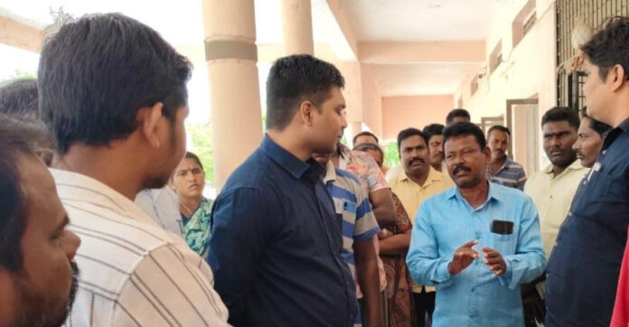 Kataram Sub-Collector visits Tahsildar's office