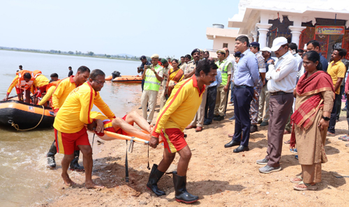 కామారెడ్డిలో వరద సహాయక చర్యలపై మాక్ డ్రిల్