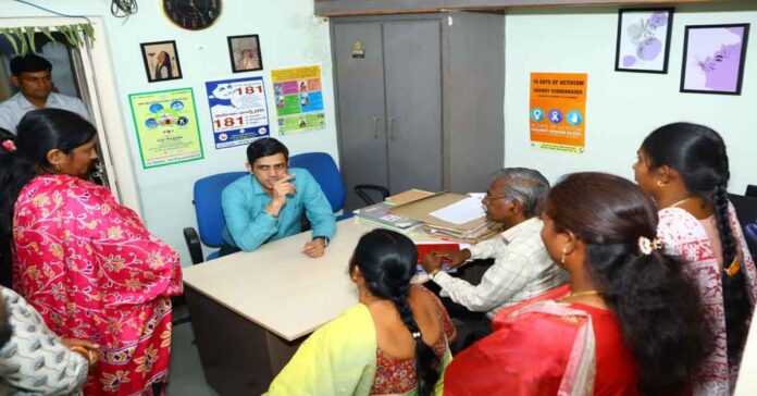 Collector visits Sakhi Center