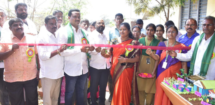 తాజ్ పూర్ లో రైతు సదస్సు, వ్యవసాయ ప్రదర్శన కార్యక్రమం