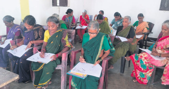 మహిళల్లో అక్షరాస్యత పెంపునకు సెర్ప్ ప్రత్యేక చర్యలు