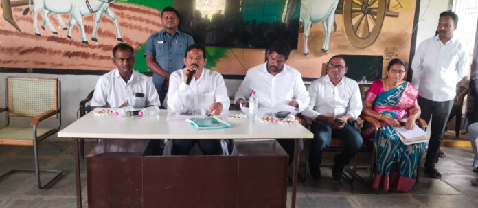 ఇందిరమ్మ ఇండ్ల పనులు త్వరగా పూర్తి చేయాలి