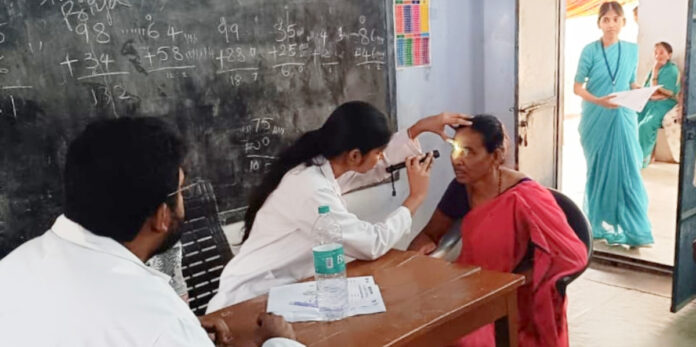 Extraordinary response to free eye medical camp