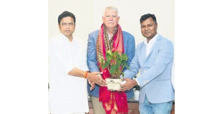 లైఫ్ సైన్సెస్ రంగంలో రూ.300 కోట్ల పెట్టుబడులు