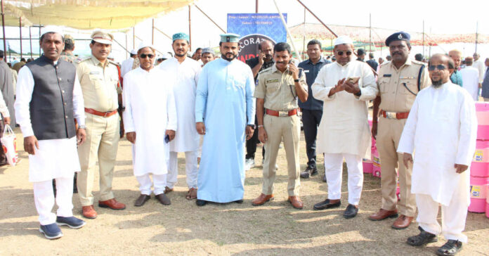 ఈద్గాలు ప్రధాన ప్రాంతాల్లో బందోబస్తు ఏర్పాట్లను స్వయంగా పర్యవేక్షించిన పోలీస్ కమీషనర్