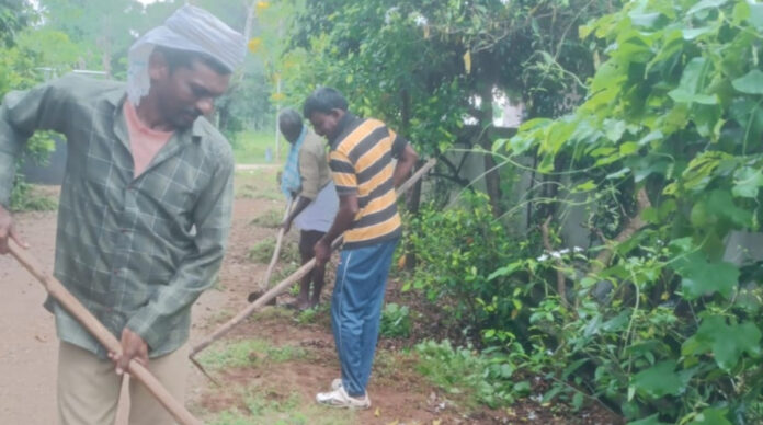 పస్తులంటూనే పనులు.!