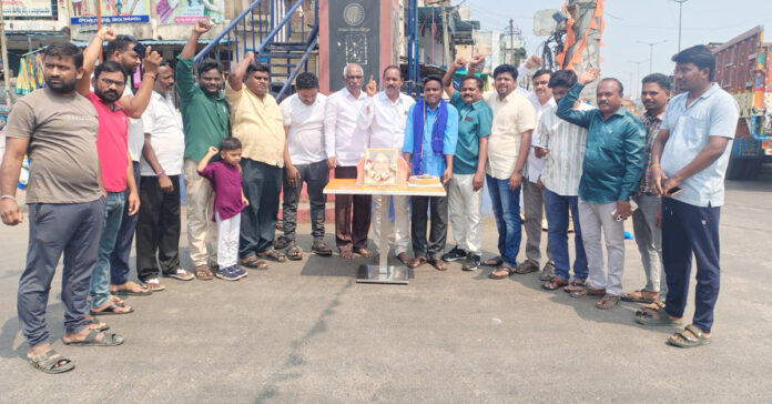 అంబేద్కర్ కూడలిలో ఘనంగా కాన్సిరాం జయంతి వేడుకలు