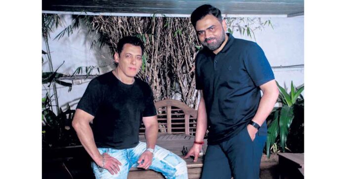 క్రేజీ కాంబోలో యాక్షన్ ఎంటర్టైనర్