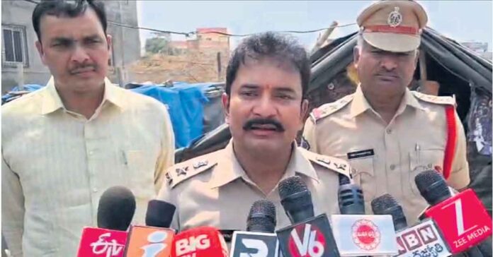 వాచ్మెన్ దంపతుల దారుణ హత్య