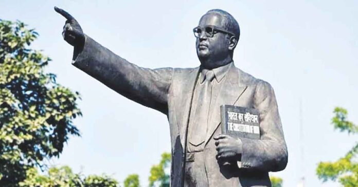 యూపీలో అంబేద్కర్కు అవమానం