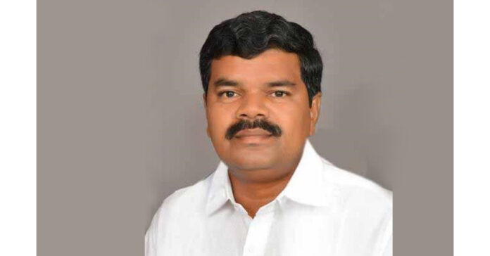 బీఆర్ఎస్ నేతలది చిల్లర రాజకీయాలు