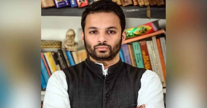 ప్రొఫెసర్ అలీఖాన్కు సుప్రీంకోర్టులో ఊరట