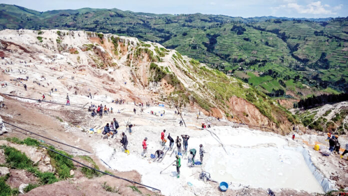 More than 200 dead in Congo mine collapse