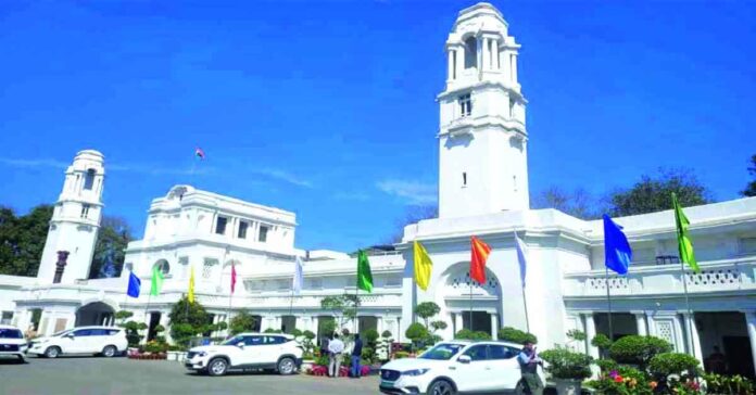 Bomb threat to Delhi Assembly during budget session