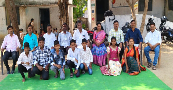 ఉన్నత చదువులు చదివి పాఠశాలకు గ్రామానికి మంచి పేరు తీసుకురండి: వీడ్కోలు సభలో ఉపాధ్యాయులు