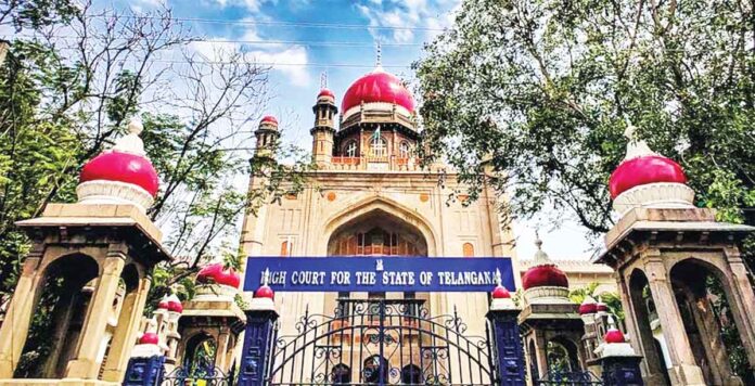 భయంతోనే కేసీఆర్, హరీశ్రావు పిటిషన్లు