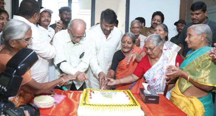 గద్దర్ అవార్డ్ నగదు విరాళంగా..