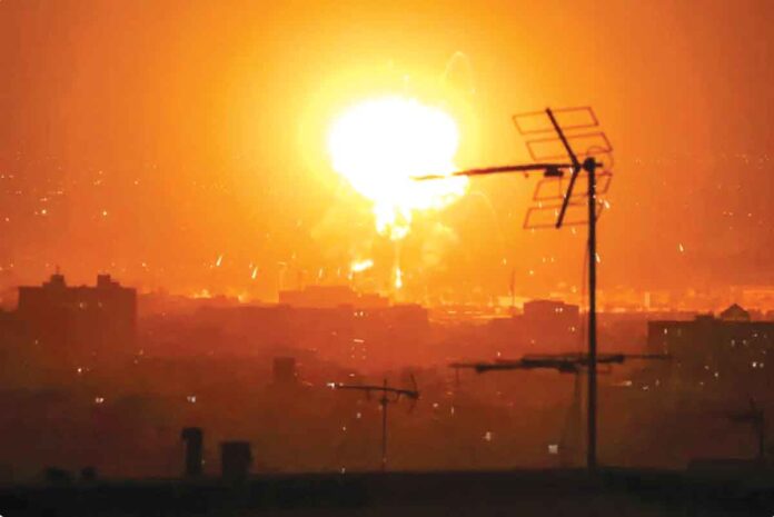 ఇరాన్ చమురు నిల్వలపై దాడులు