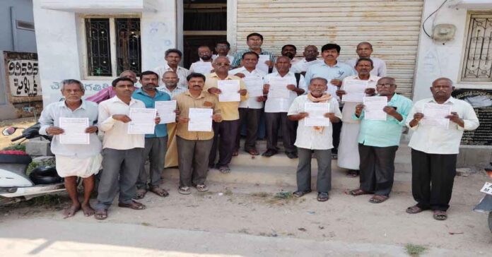 25న చేనేత కార్మికుల మహా ధర్నా