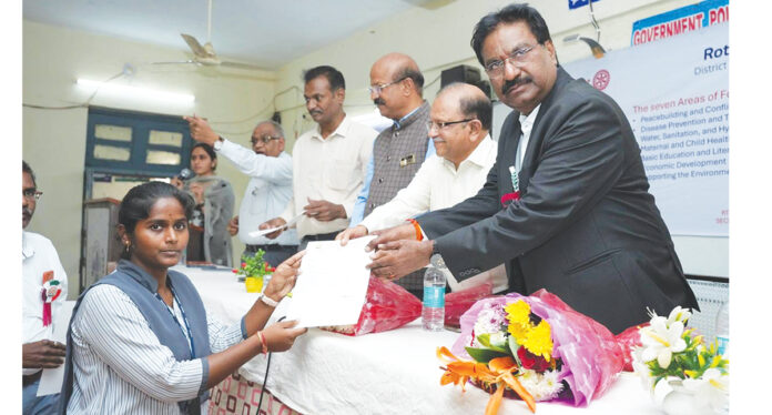 మహబూబ్నగర్ పాలిటెక్నిక్ కళాశాలలో రోటరాక్ట్ క్లబ్ ప్రారంభం