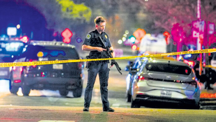 టెక్సాస్ బార్లో కాల్పులు