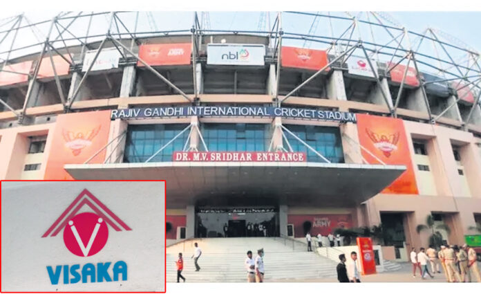 అర్షద్ అయూబ్పై నెపం?