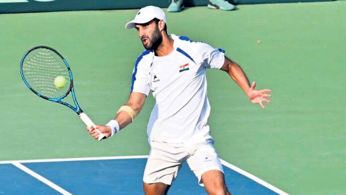 Bhambri through to the semis